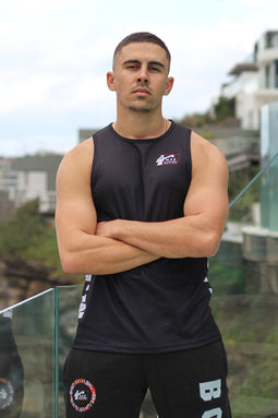 BLACK TRAINING SINGLET